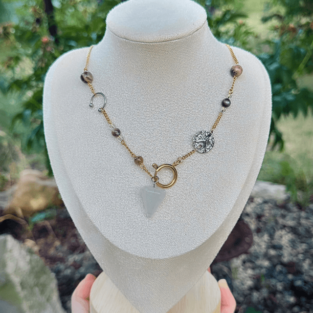 Collier PENDULE pierre de soleil noir et cristal de roche 