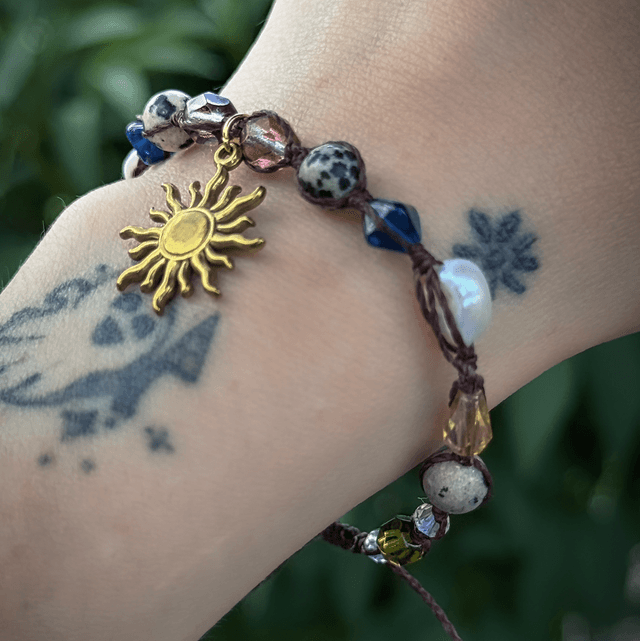 Bracelet AURA jaspe dalmatiens, cristaux Swarovski et perles d’eau douce 