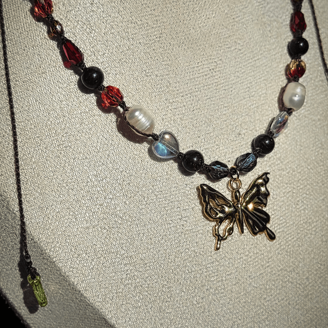 Collier AURA bronzite, cristaux Swarovski et perles d’eau douce