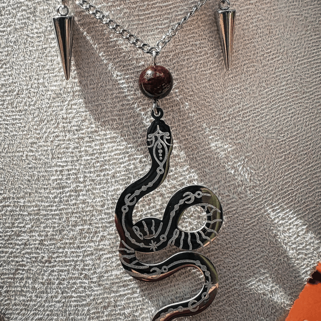 Collier LILITH grenat