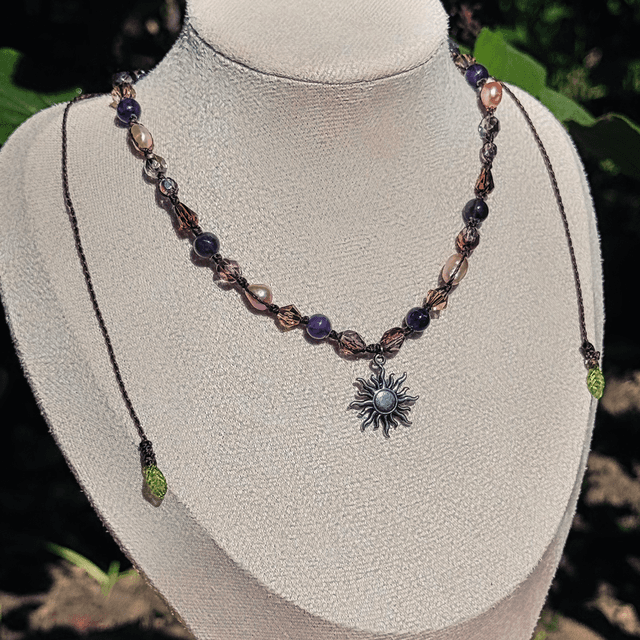 Collier AURA améthyste, cristaux Swarovski et perles d’eau douce 
